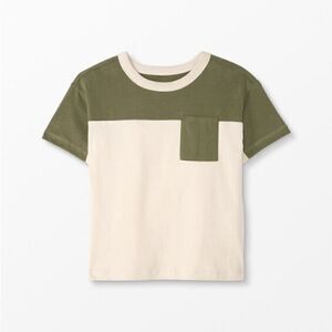 Hanna Andersson | Colorblock Pocket Tee In Cotton Jersey Green Olive/Light Oat